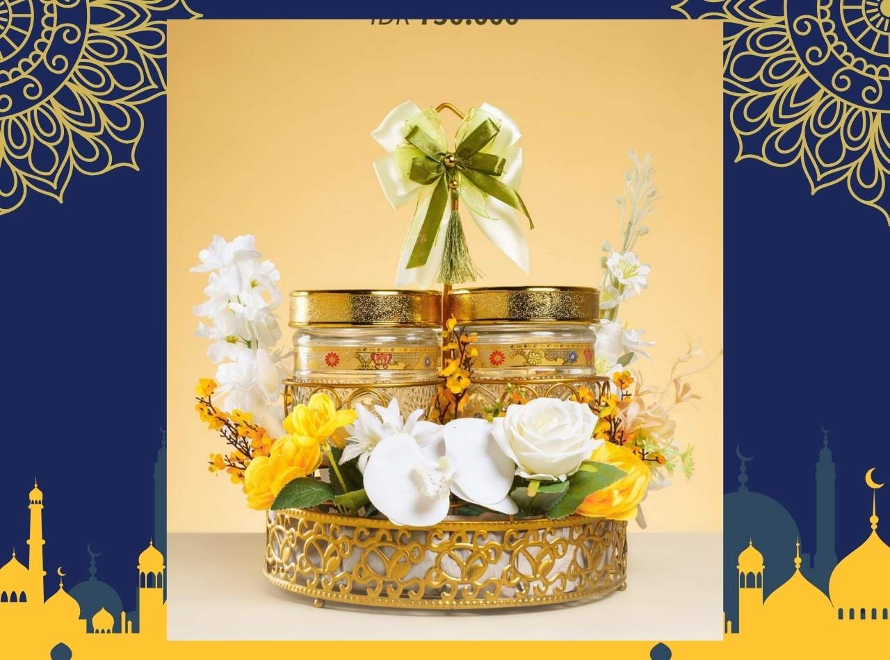 Vicenza Hampers 2025 Florist Nuraya motif Lily